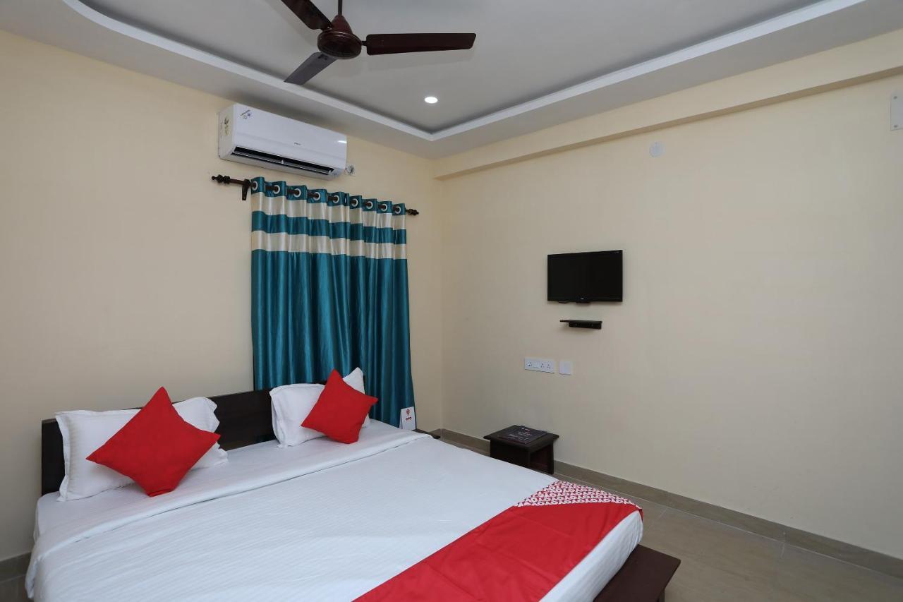 Oyo 17376 Happy Spring Inn Calcutta Eksteriør billede