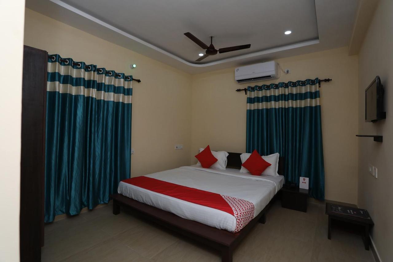Oyo 17376 Happy Spring Inn Calcutta Eksteriør billede